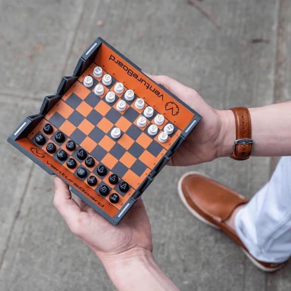 6-Inch Magnetic Chess Set – The Ultimate Portable Game for Chess Lovers! ♟️✨