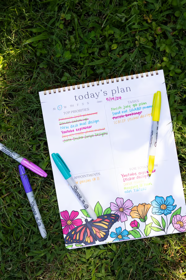 🎨Color-In Spiral Notebook & Daily Planner🧑‍🎨
