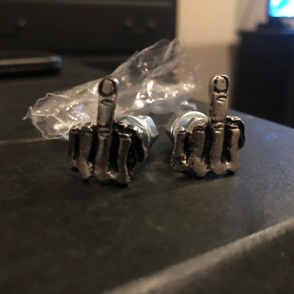 🔥LAST DAY 50% OFF✨Motorcycle Universal Finger License Plate Screw