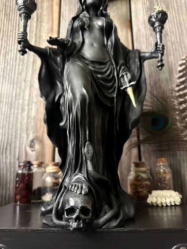 🔥Last Day 60% OFF🔮Hekate Niktipolos, The Witch of The Night🧙‍♀️