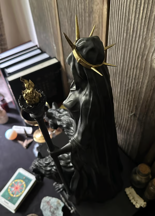 🔥Last Day 60% OFF🔮Hekate Niktipolos, The Witch of The Night🧙‍♀️