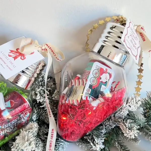 🎄✨ Christmas Bulb Gift Jar – Holiday LED Light Decoration, Festive Ornament & Perfect Gift 🎁🌟