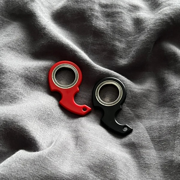 The Original Karambit Spinner™-Festivesl