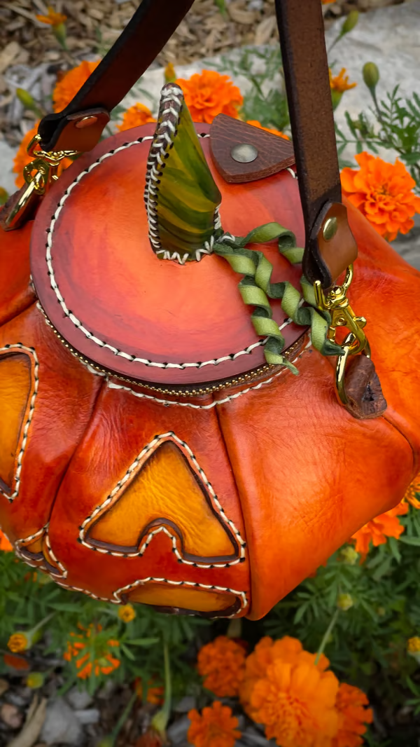 🔥Last Day 49% OFF - 🎃The Great Purely handmade leather Pumpkin Bag(✨Same as in the video)