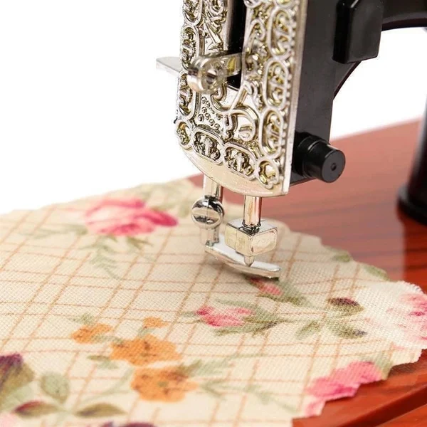 🦋Wood Mini Sewing Machine Music Box-Festivesl