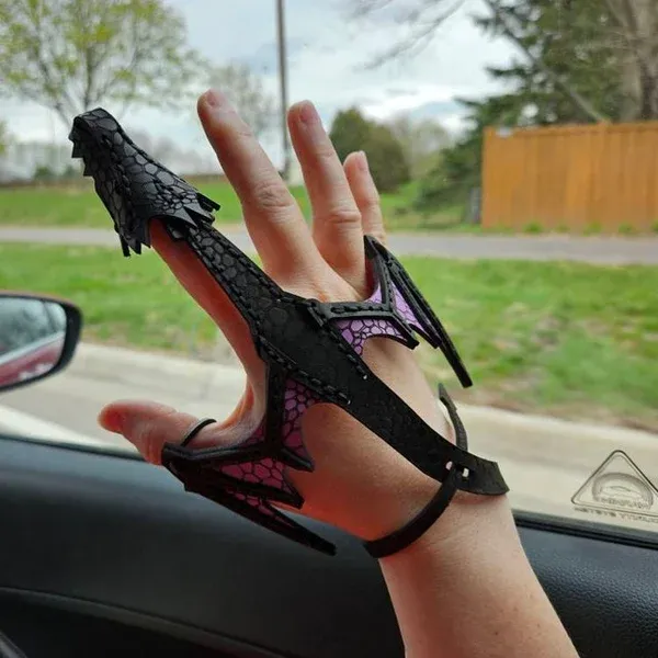 Handmade. Leather Hand Dragon bracelet🐲
