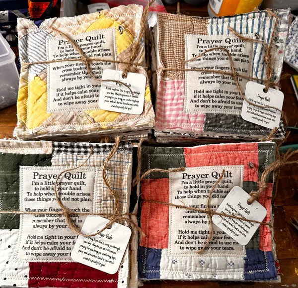 Last Day 49%OFF - Prayer Quilt with cross inside