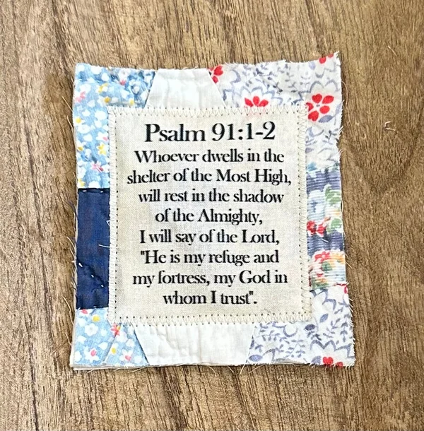 Last Day 49%OFF - Prayer Quilt with cross inside