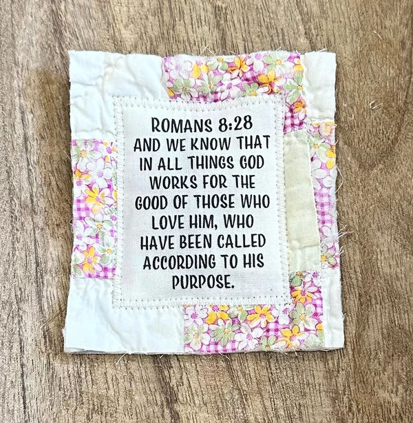 Last Day 49%OFF - Prayer Quilt with cross inside