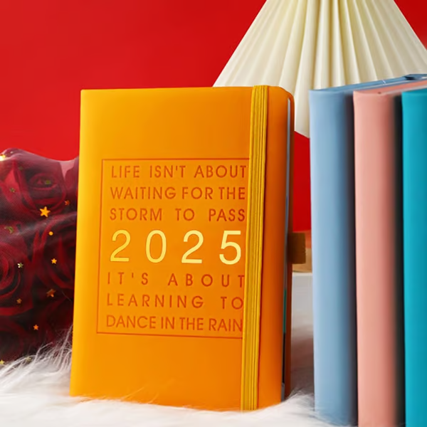 🔥LAST DAY SALE 50% OFF📚2025 One Day One Page Daily Planner – Your Ultimate Gift Calendar