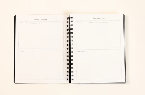 🔥LAST DAY SALE 50% OFF-📚2025 Many Moons Lunar Planner
