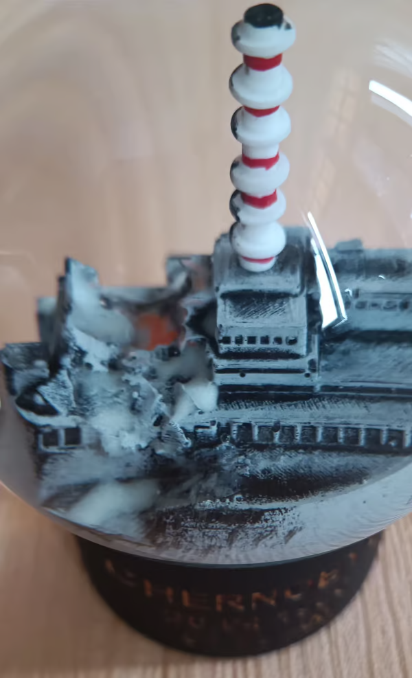 🔥LAST DAY 49% OFF - Chernobyl Snow Globe