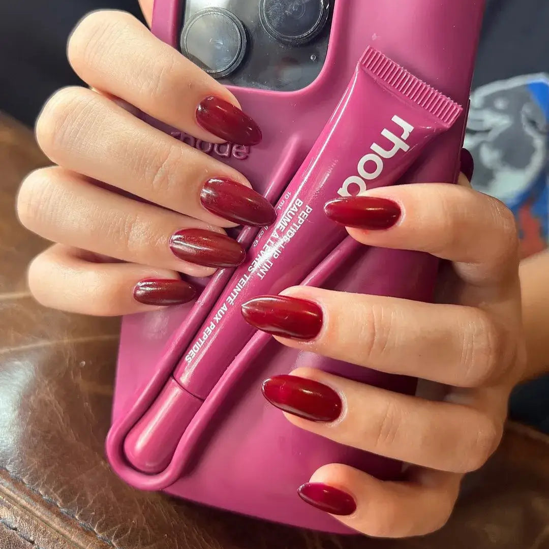 Crimson Luxe Gel Nail Wraps – Elevate Your Style with Sophisticated Red