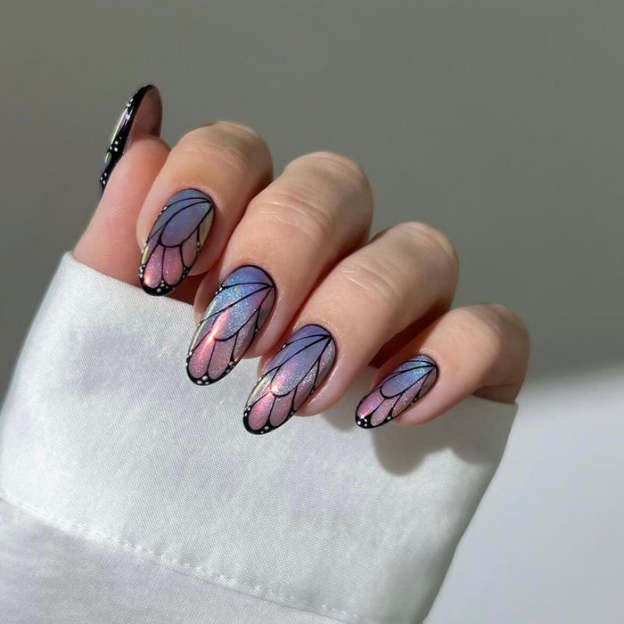 Butterfly Wings Gel Nail Wraps – A Touch of Elegance and Whimsy