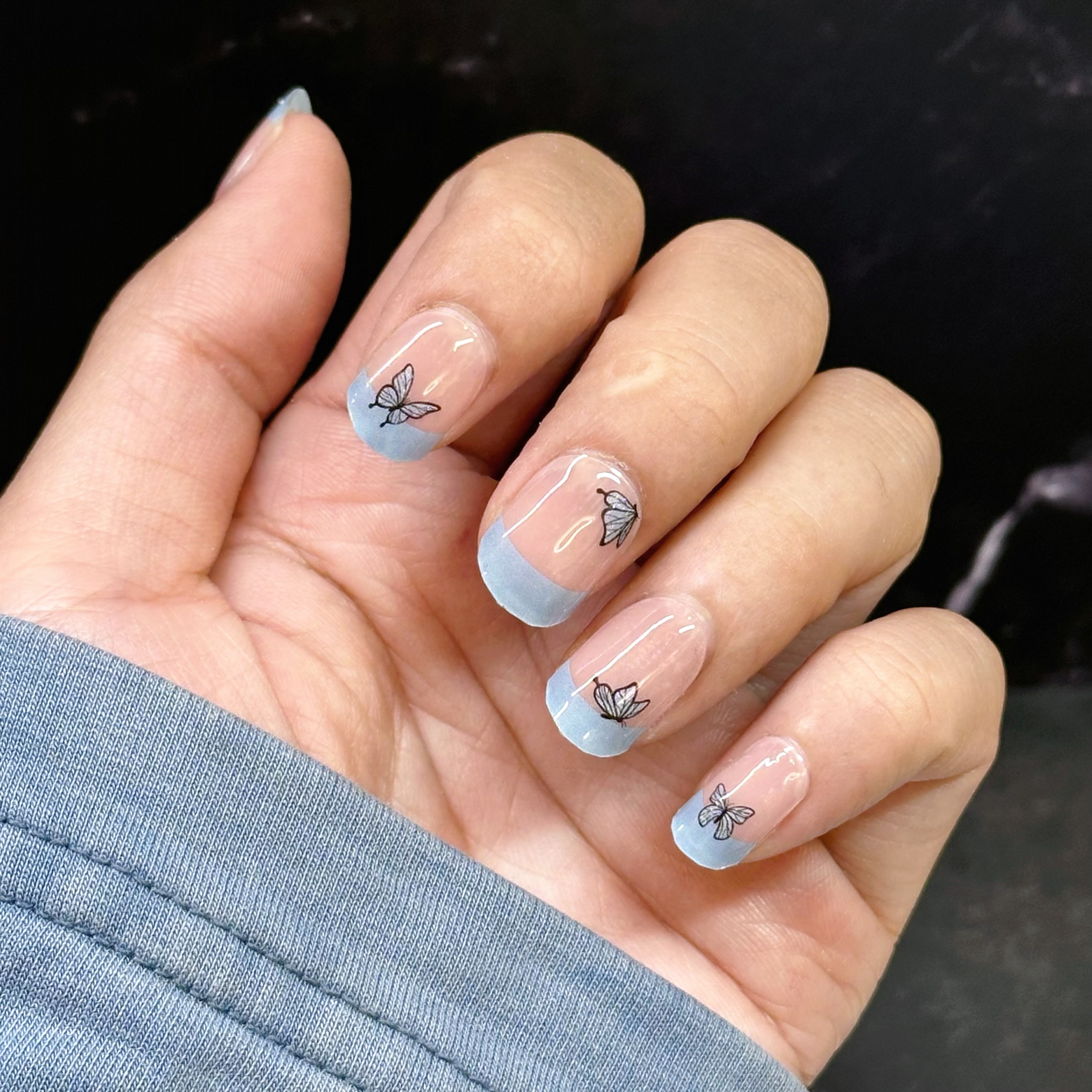 Blue Butterfly Gel Nail Wraps – Elegance in Every Detail