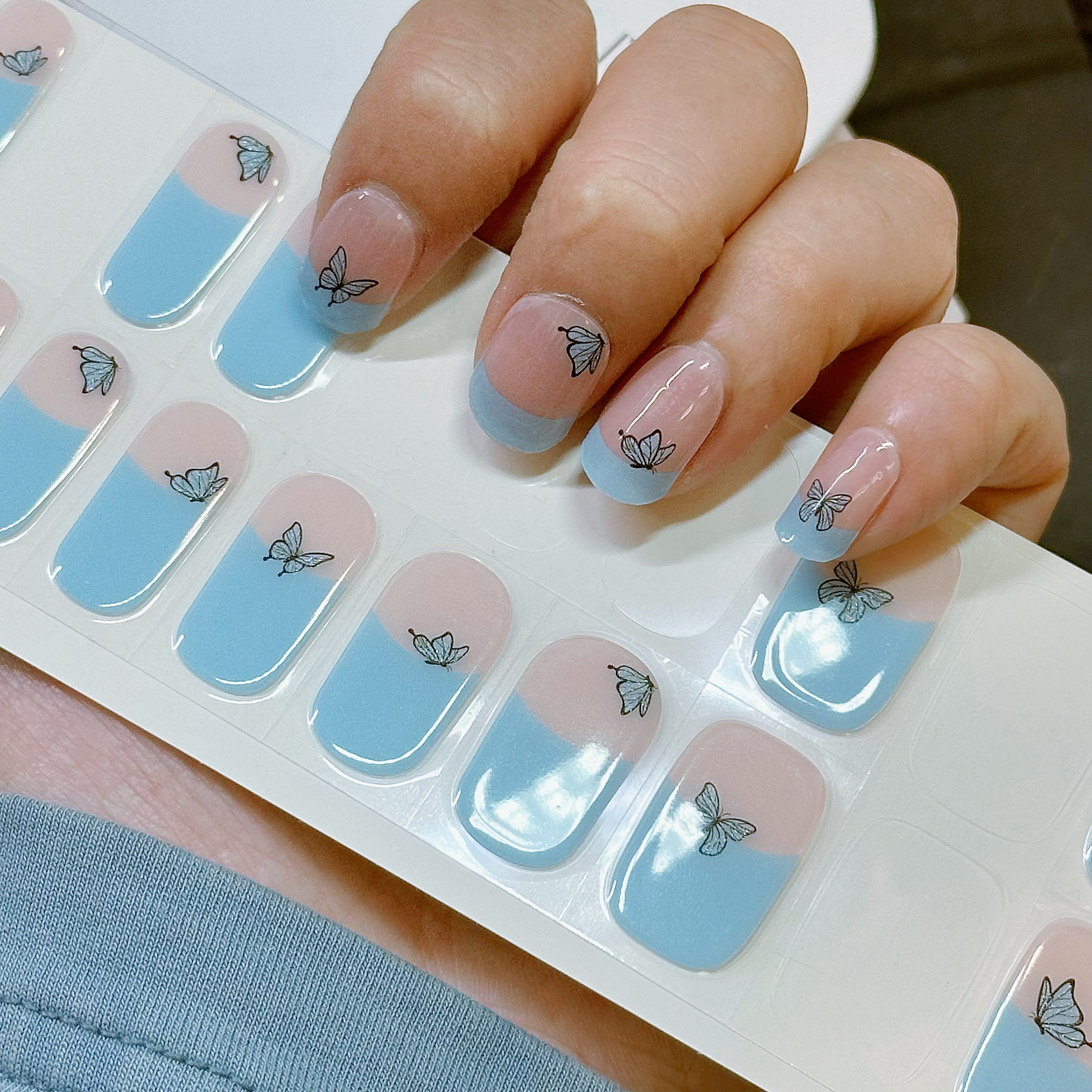 Blue Butterfly Gel Nail Wraps – Elegance in Every Detail