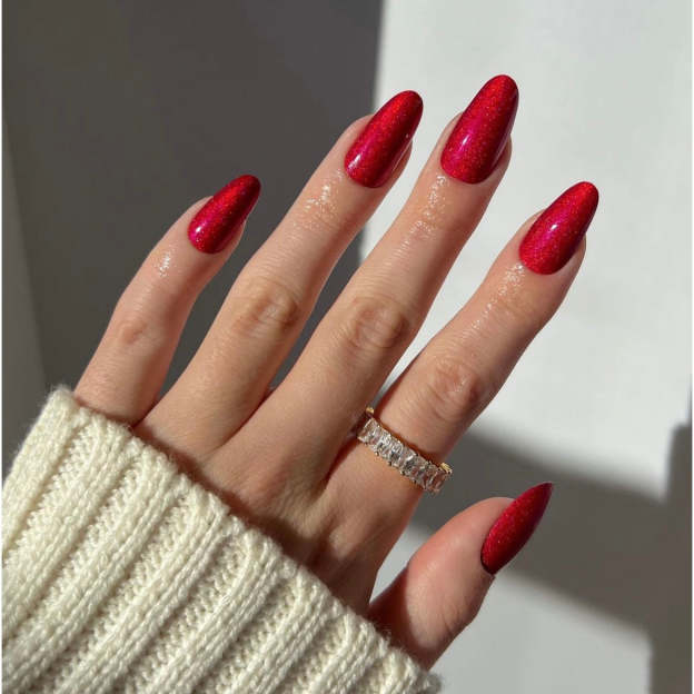Shimmering Red Gel Nail Wraps – Vibrant Glitter Elegance