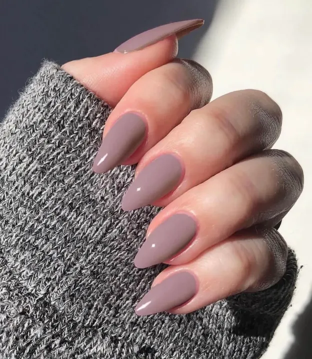 Mauve Elegance Gel Nail Wraps with a neutral mauve finish for a chic and sophisticated manicure.