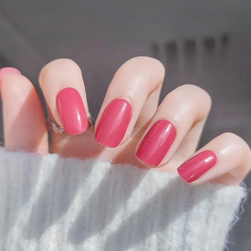 Roseberry Charm Gel Nail Wraps featuring a glossy berry-pink hue for an elegant manicure.