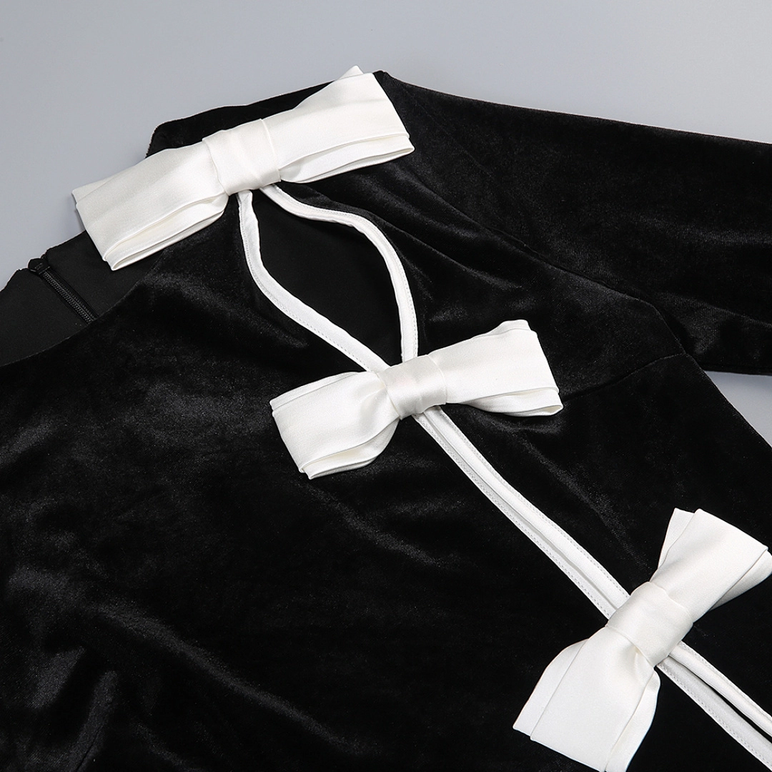 Black Satin Mermaid Evening Gown with Sweetheart Neckline & Beaded Bodice