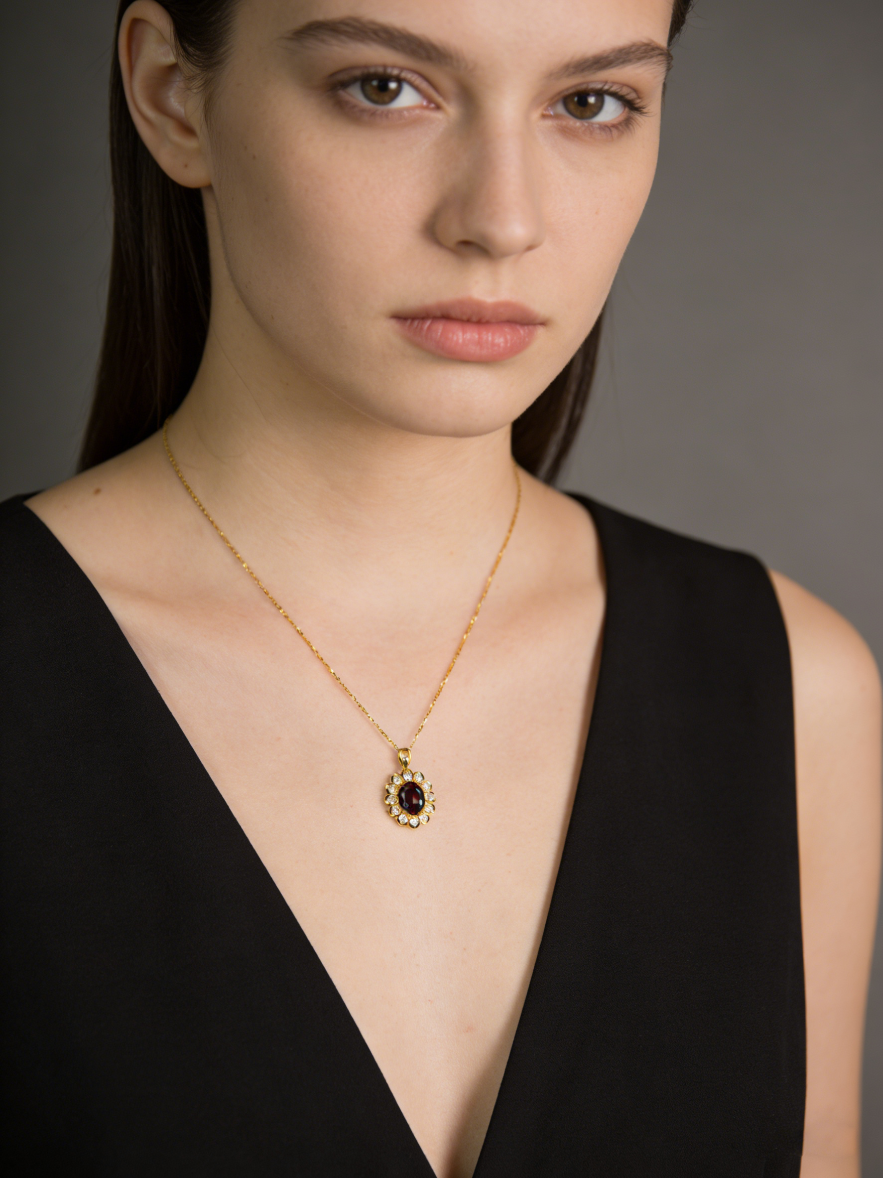 18K Yellow Gold Garnet Zircon Pendant Necklace