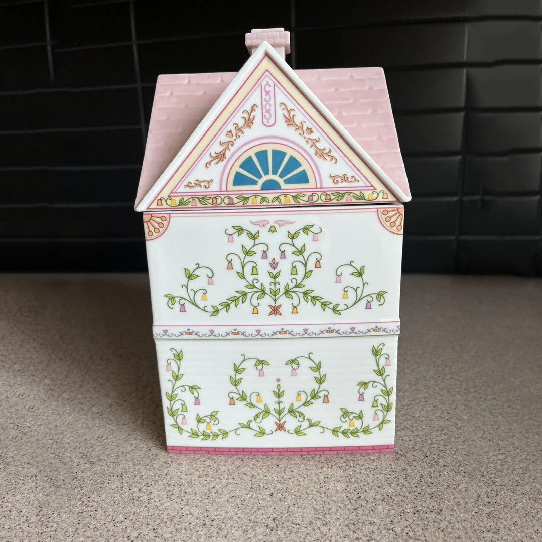 Lenox Spice Village Sugar Cottage Jar Canister 1990 Pink MINT