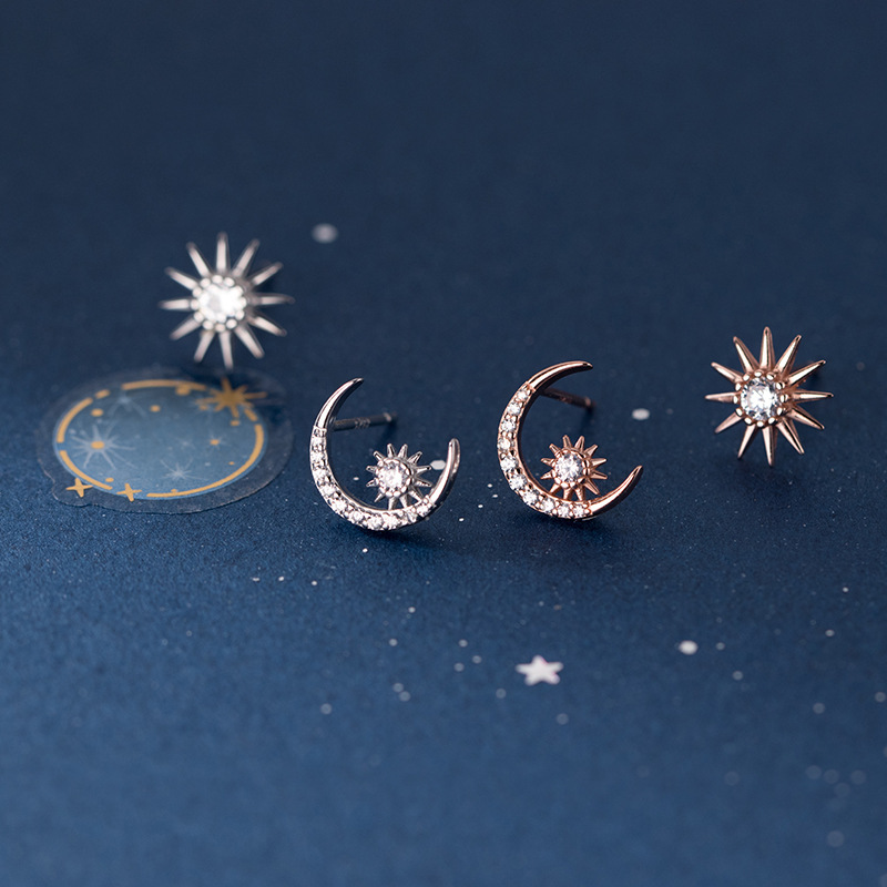 [Copy]S925 Sterling Silver Heart Stud Earrings with Cubic Zircon Elegant Design for Women