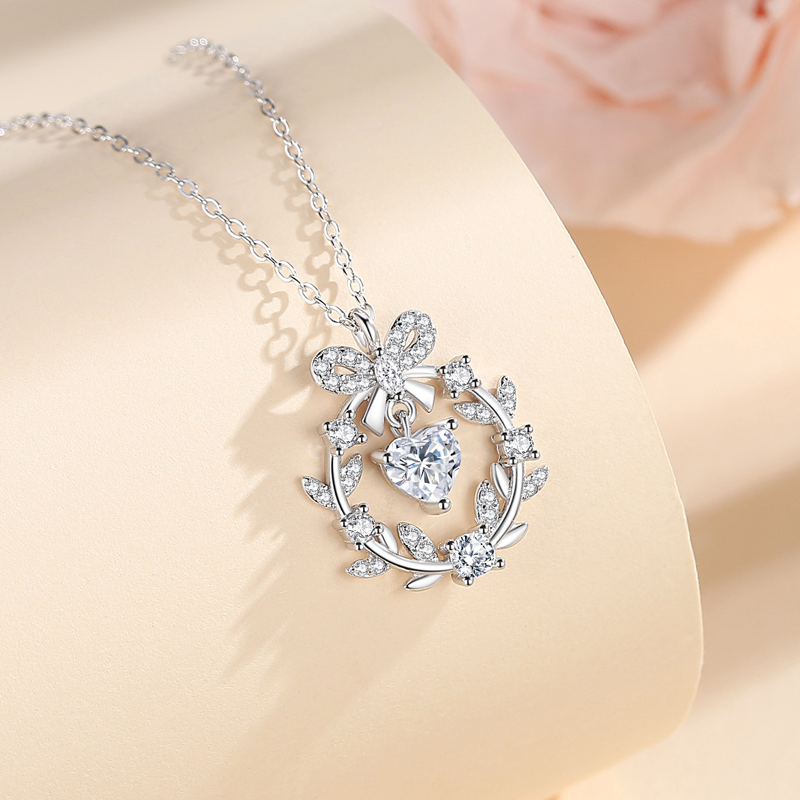 S925 Sterling Silver Heart Pendant Necklace Jewelry with Cubic Zirconia for Women