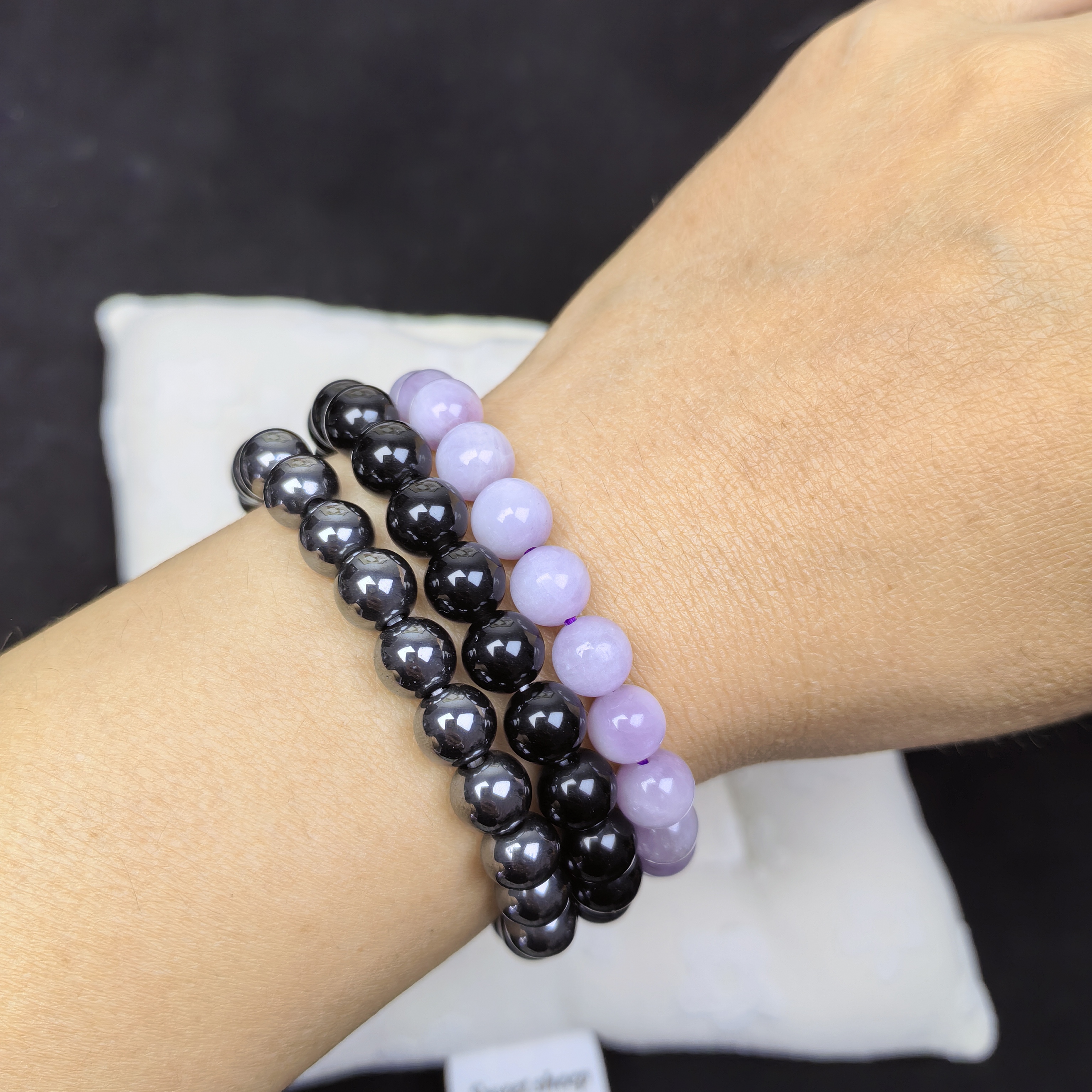 3pcs/set Healing Crystal Bracelets for Women 8mm Tiger Eye Hematite Black Obsidian Natural Stone Beaded Stretch Bracelet Triple Protection Handmade Gemstone Reiki Spiritual Jewelry Gifts