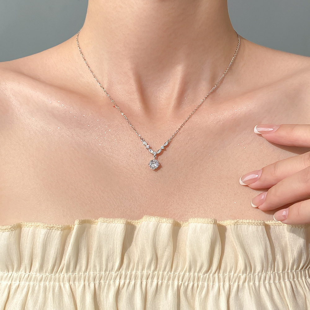 S925 Sterling Silver Pendant Necklace with Cubic Zirconia Casual Style