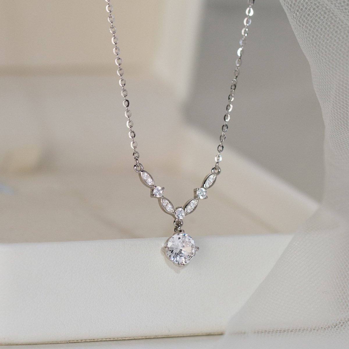 S925 Sterling Silver Pendant Necklace with Cubic Zirconia Casual Style