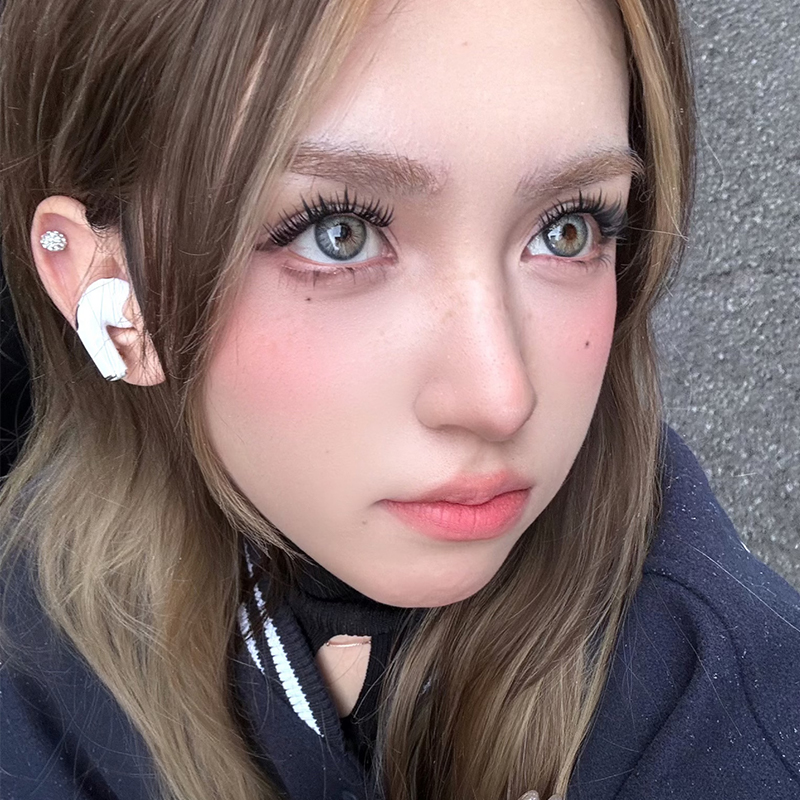 Coleyes Artist Blue Grey Yearly Prescription Colored Contacts - image 4