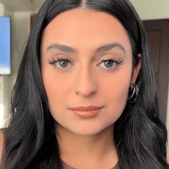 Coleyes Lustre Blue Yearly Colored Contacts - image 4