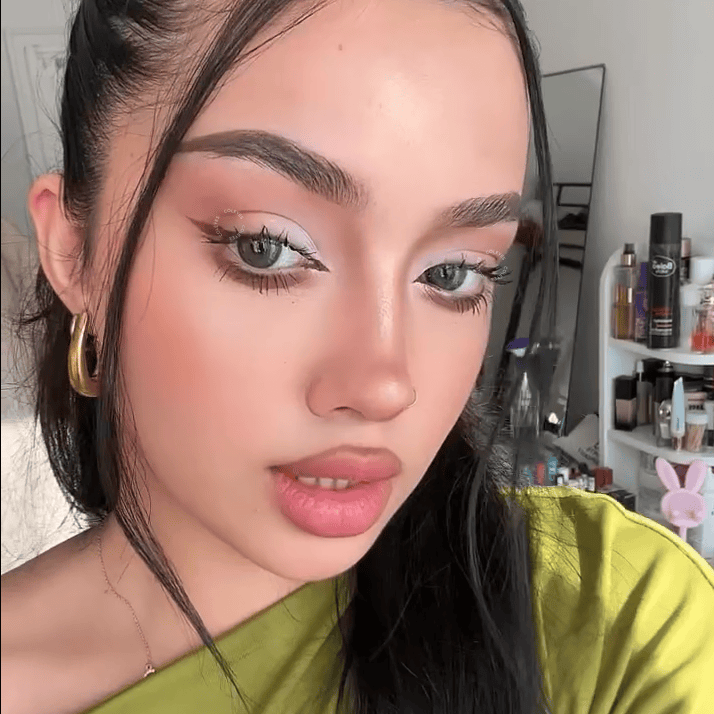 Coleyes Lustre Blue Yearly Colored Contacts - image 5