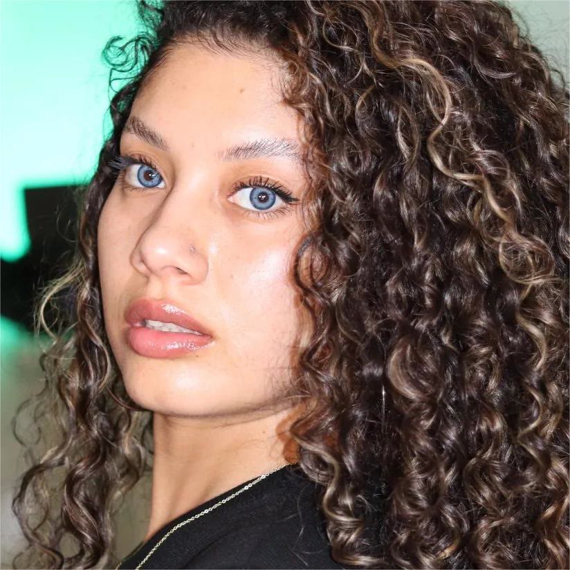 Coleyes Stunna Blue Yearly Prescription Colored Contacts - image 4