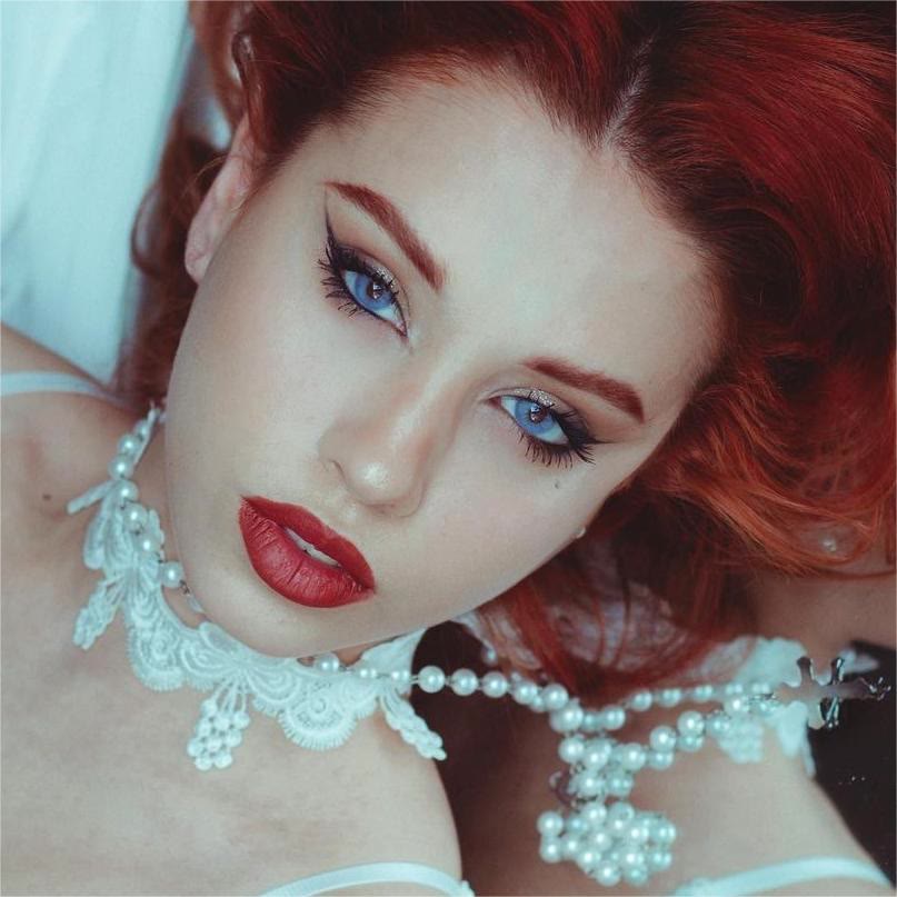 Coleyes Crystal Blue Yearly Prescription Colored Contacts - image 4