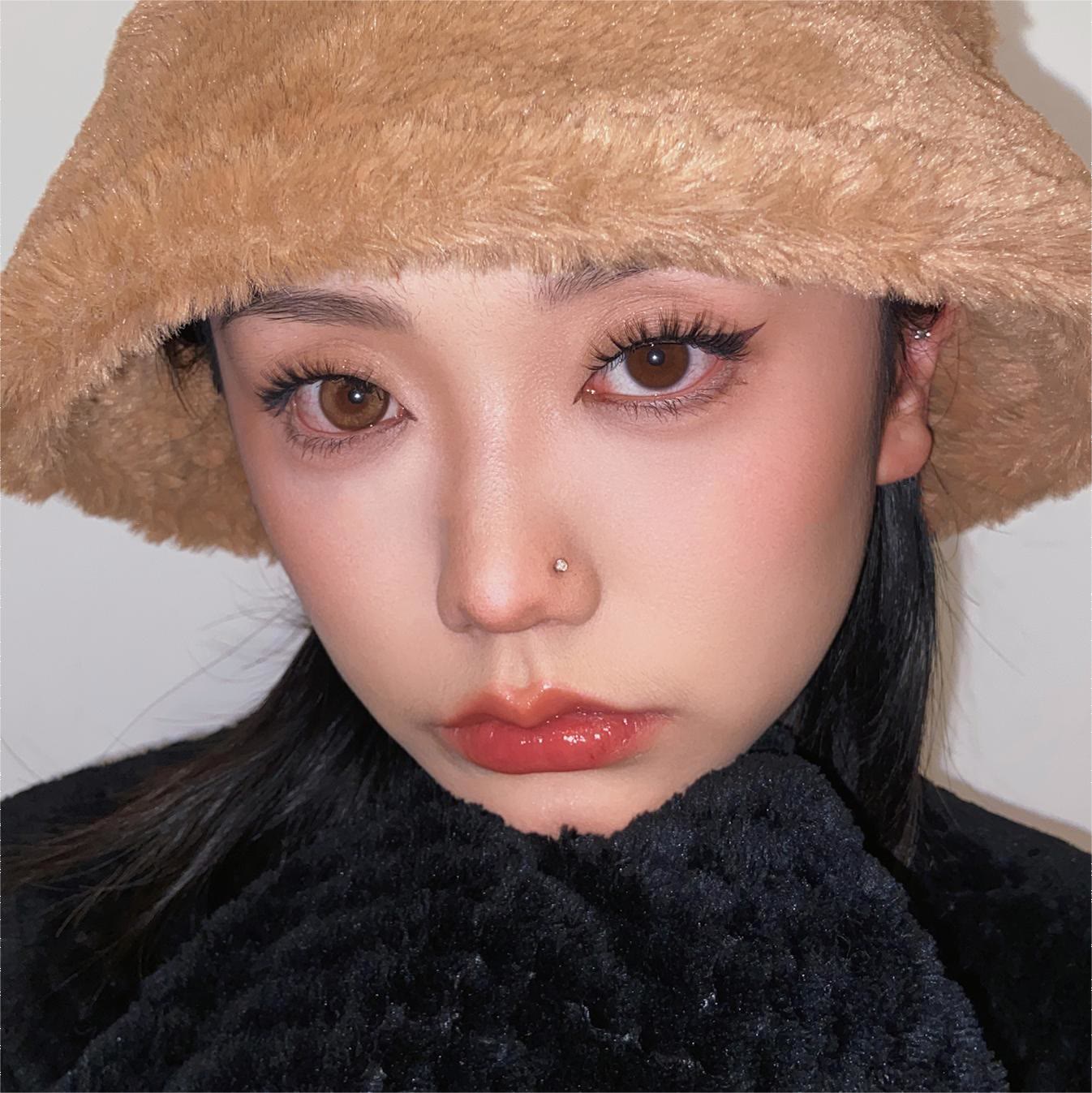 Coleyes Queencard Brown Yearly Colored Contacts - image 8