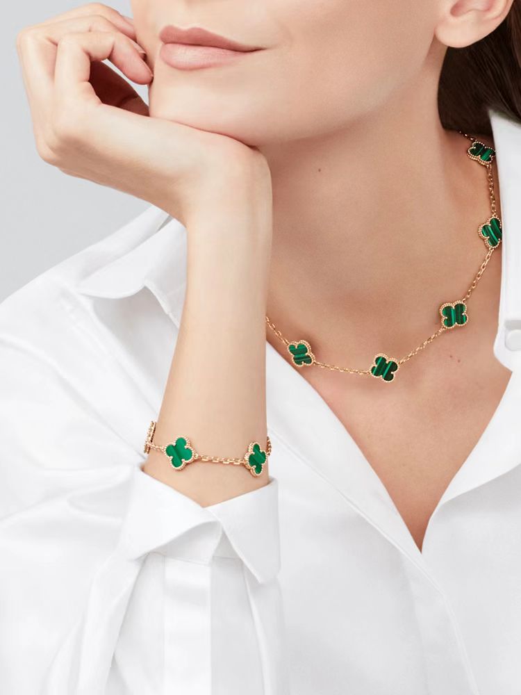 Vintage Alhambra bracelet