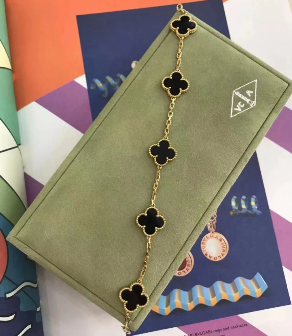 Vintage Alhambra bracelet