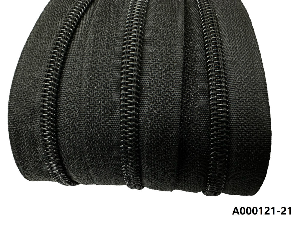 Custom Long Chain Nylon Zipper Roll Factory European Wholesale Price