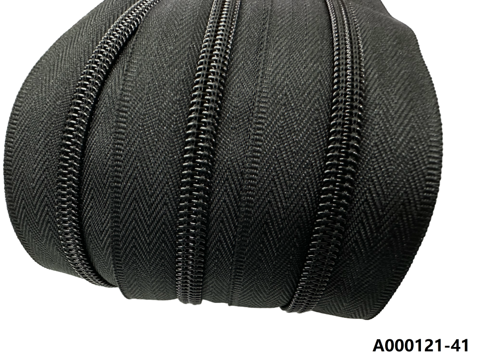 Custom Long Chain Nylon Zipper Roll Factory European Wholesale Price