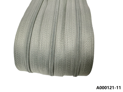 Custom Long Chain Nylon Zipper Roll Factory European Wholesale Price