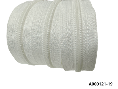 Custom Long Chain Nylon Zipper Roll Factory European Wholesale Price