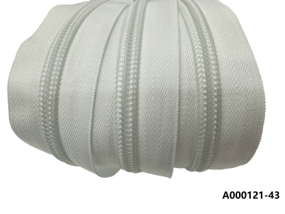 Custom Long Chain Nylon Zipper Roll Factory European Wholesale Price