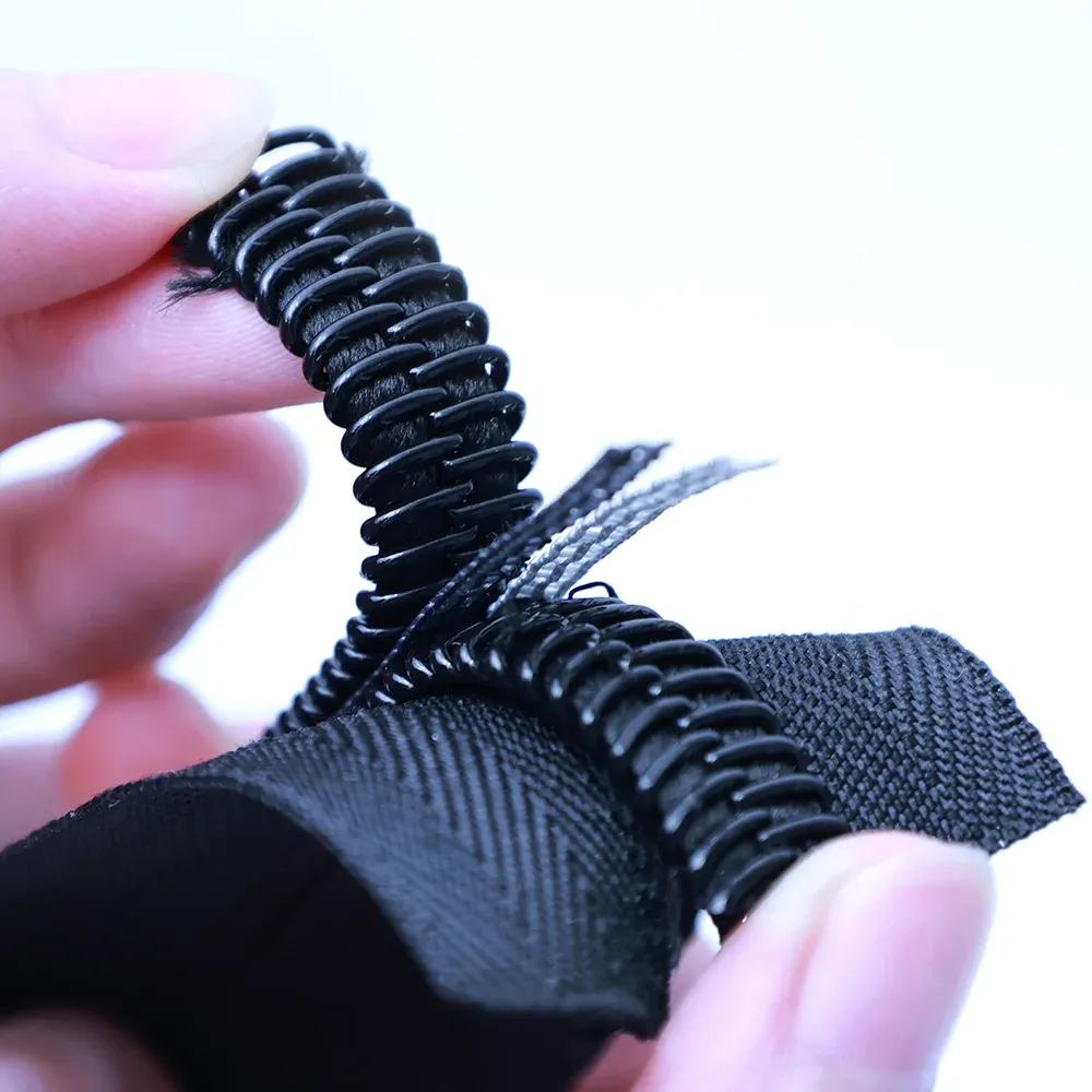 New Style Safety Anti Theft Non-Breakable Explosion-Proof Zipper Roll For High-Grade Luggage Double Chain Teeth Two Layer Zips