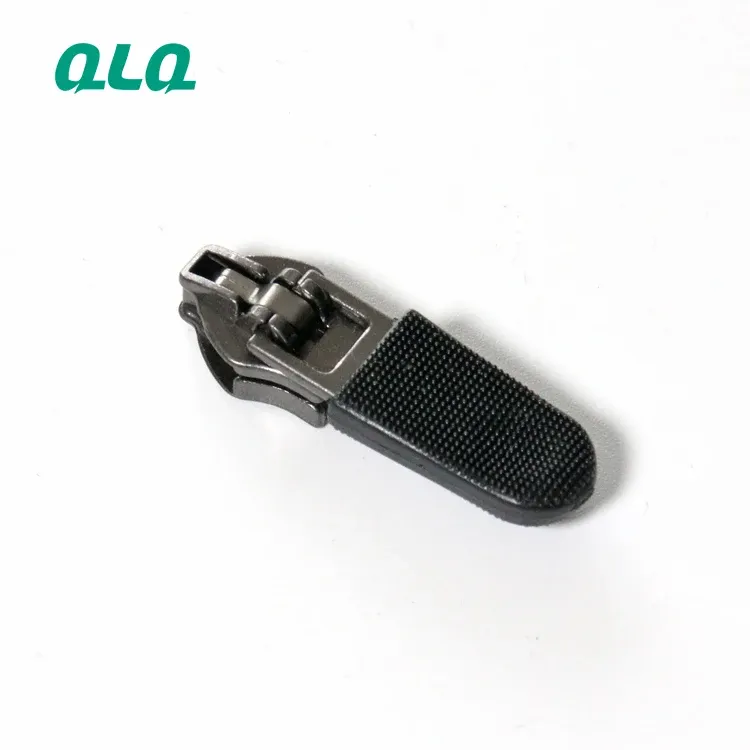 Custom Zipper Pull Head YG Slider Reversible Metal Slider PVC Rubber Puller For Clothing Bag Waterproof Zipper 4YG Slider Puller