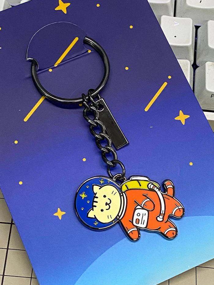 SPACECAT KEY CHAIN