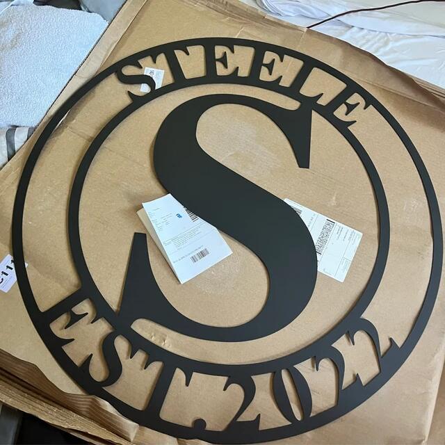 💕Personalized Family Name Metal Sign🎁【Buy 2 Free Shipping】