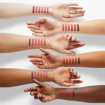 Long-Lasting Matte Lip Glaze Set – 6 Colors in One Box