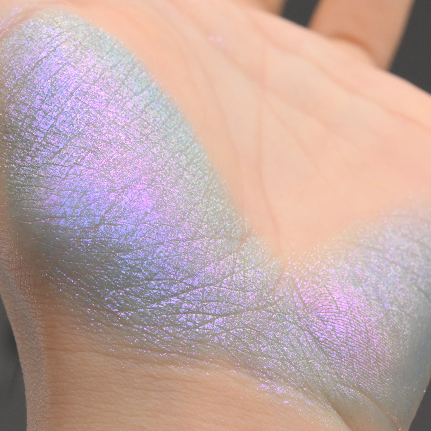 Stardust Spark | Pigmented Multichrome Eyeshadow